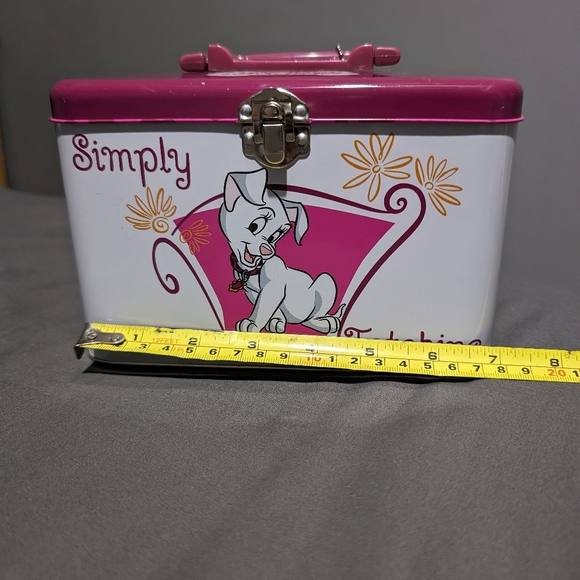 *Rare* Vintage Disney 102 Dalmatian Oddball make up tin - Picture 5 of 15